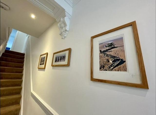 *Family Home In Mumbles. Close To The Beach* エクステリア 写真